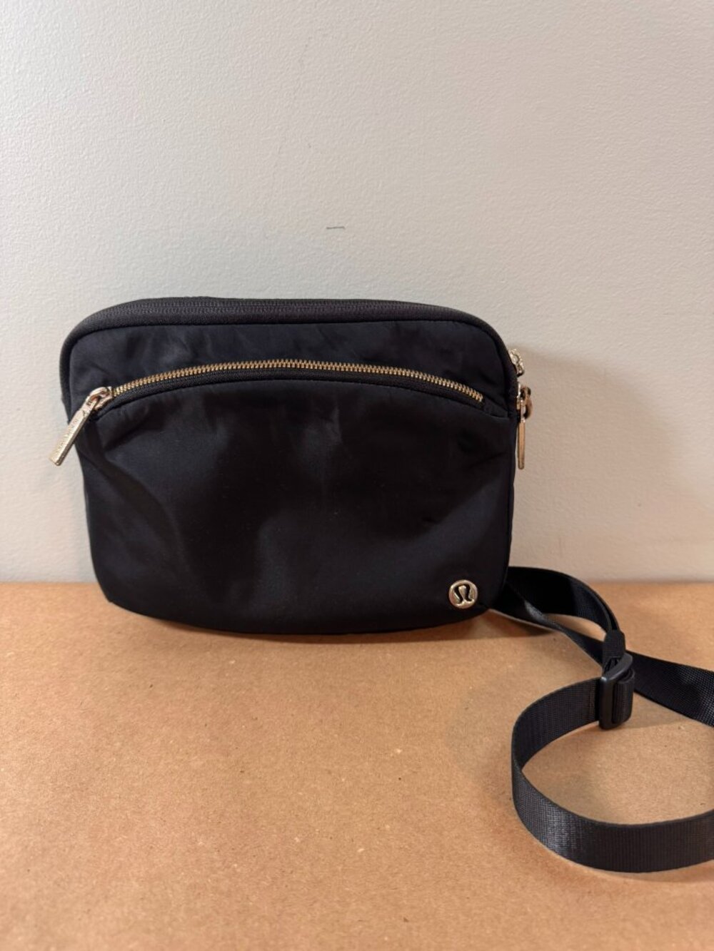 Lululemon Black Crossbody Bag Purse Adjustable Strap Gold Hardware